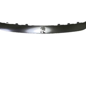 Front bumper upper logo trim
