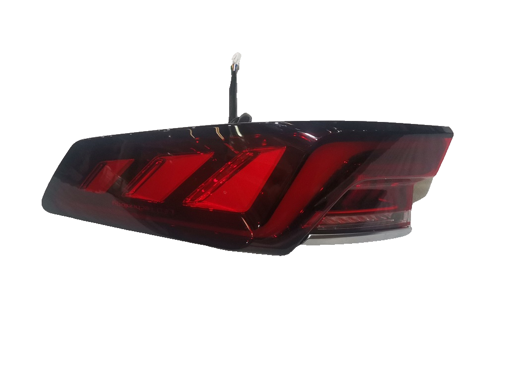 Right Combination Tail Lamp Assembly