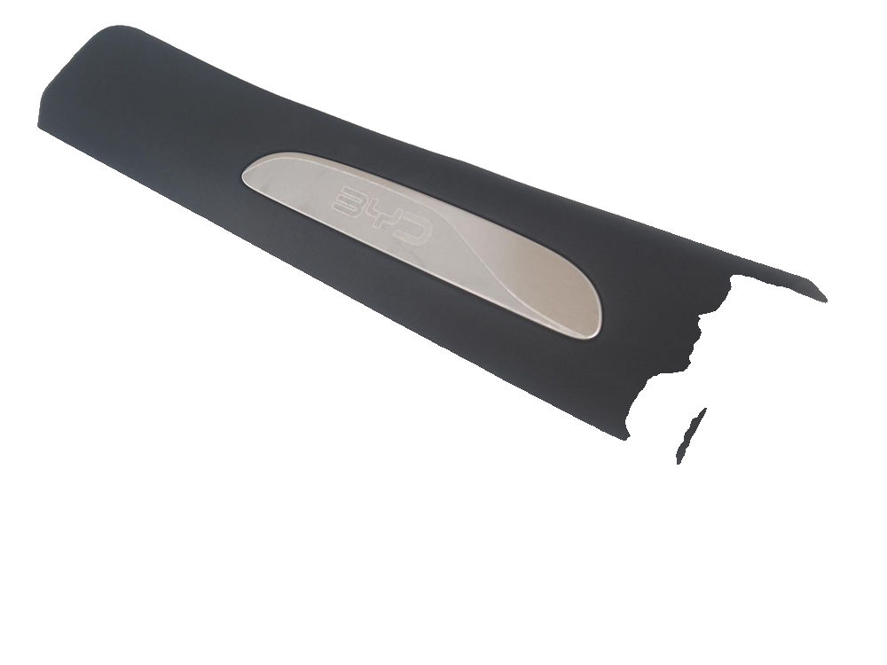 Right rear door sill trim panel assembly