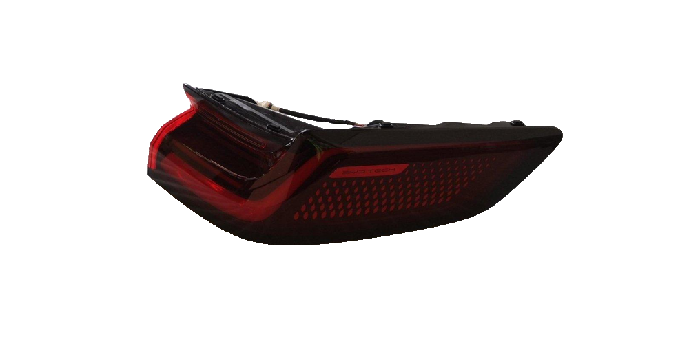Right Combination Tail Lamp Assembly